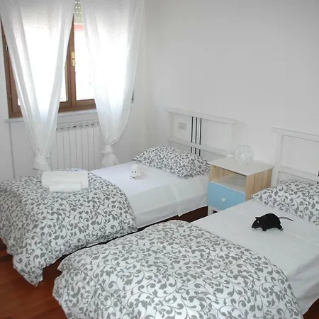 Casa Mario Dei Pini Viareggio